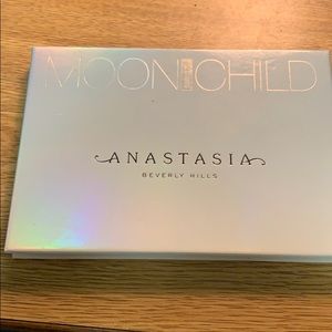 Authentic Anastasia Moonchild Glow Kit